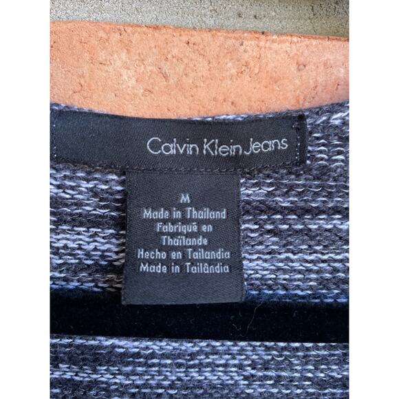 Calvin Klein, Size Medium, Gray Marled Knit Sweater, Sunburst Pattern Minimalist - Picture 3 of 5